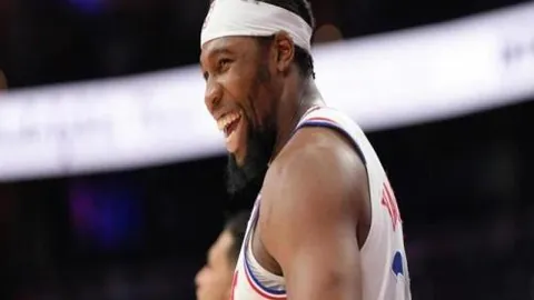 《曼联内部大揭秘：滕哈格精细化管理，打造铁军法则》